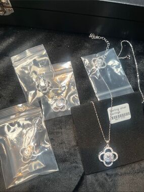 Sterling Silver Floral Moissanite necklace and Earring Set - Silver